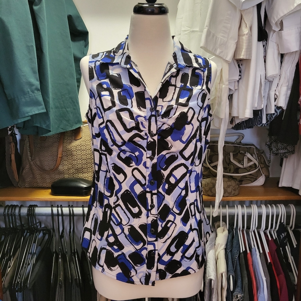 Blue diamond, S, black, blue, and white print